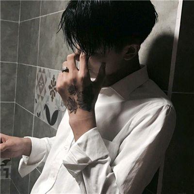  男生唯美头像ins系列