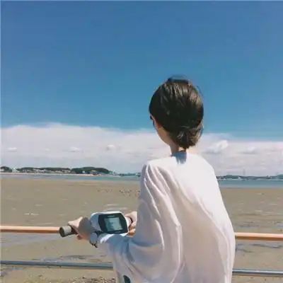 2018最火情侣头像背影情