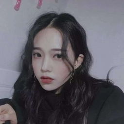 好看的头像图片女生长发