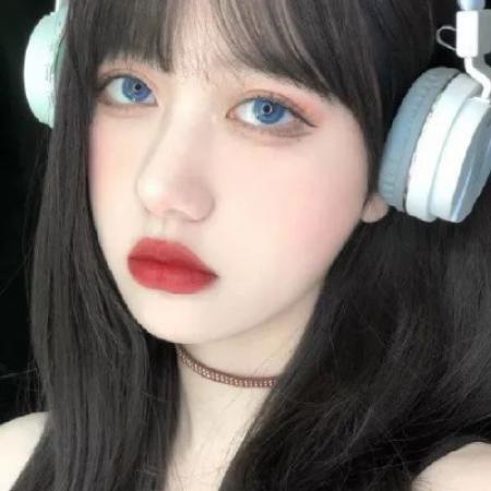  时尚气质美女微信头像,冷酷比较拽的女生