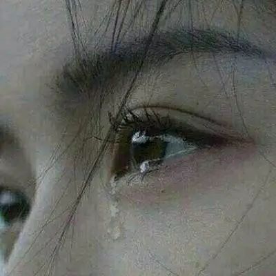  23岁女孩,腹痛难忍,查出宫颈癌,得知诱因,女孩流下悔恨泪水