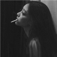 qq头像女生伤感抽烟