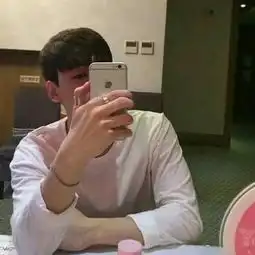 qq头像男生兄弟