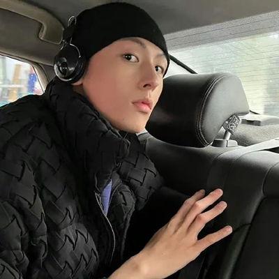  2023最新帅气冷酷男生头像