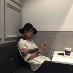  酷酷的颓废少年贴吧头像青春男生所有的不开心都是想太多
