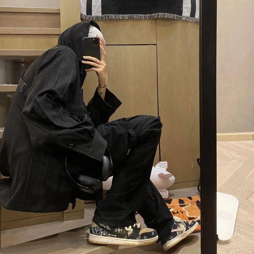  头像去没人的岛摸鲨鱼的角
