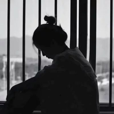  伤感头像伤感女生头像丧系男女黑白头像伤感男生女生动漫黑白头像伤感古风头像