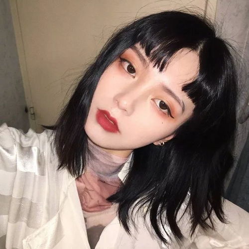  时尚霸气女生头像孤傲女帝