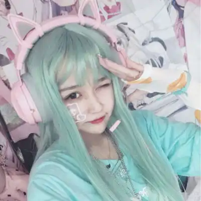  真人cos风闺蜜头像高清cosplay美女图片