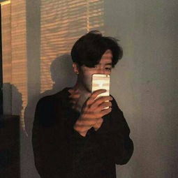  你要长大,要不负众望帅气男生头像