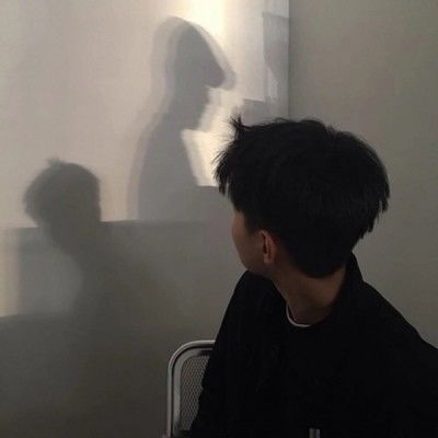  满眼都是心酸的qq空间动态