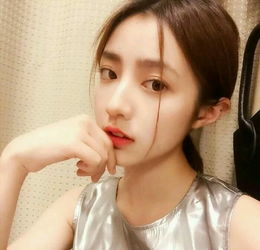  简洁俏皮女生头像时尚可爱女生qq头像