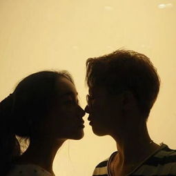  超拽女生霸气男生情侣yy头像一对两张桀骜不驯的女人才称王