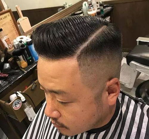  男士剪个什么样的发型,才能显得比较成熟
