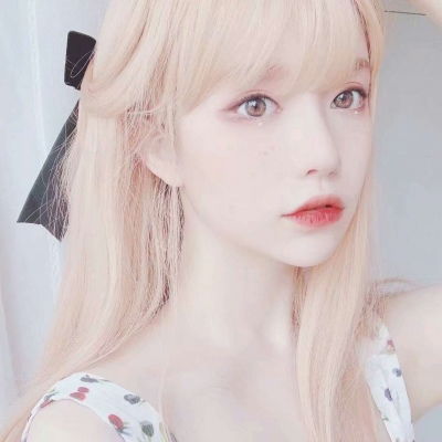  女生霸气彩色头发头像,标准美女是否喜欢呢