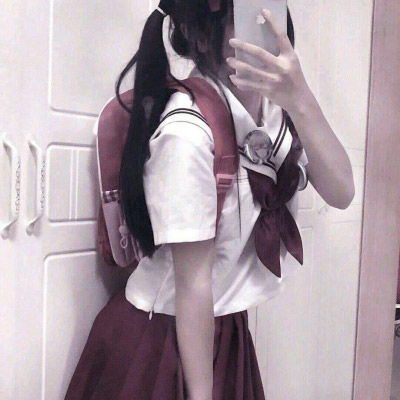  手拿手机拍照挡脸女生头像,可爱女生手遮脸