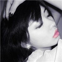  男女生妖媚伤感黑白颓废的头像