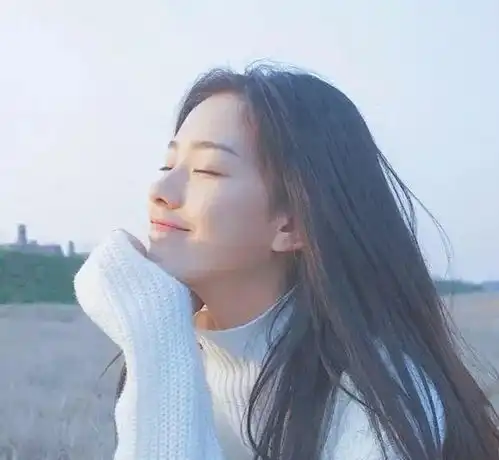 抖音里流行的情侣头像孙