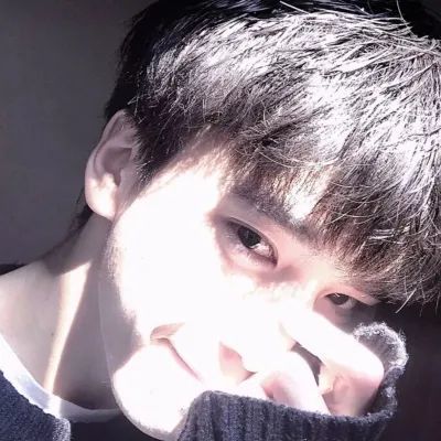  男生头像头像男生霸气冷酷真人狠狠的眼神正是你成熟的表现第220期