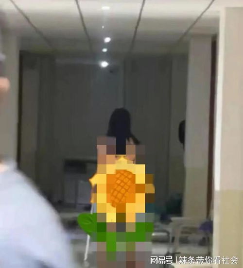  后续女子一丝不挂闯入集宁师范男生寝室打砸,警方介入通报原因