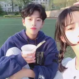 二哈情侣头像一男一女一