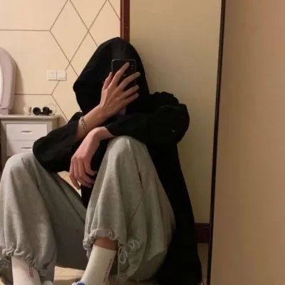  男生头像头像男生霸气冷酷真人狠狠的眼神正是你成熟的表现第220期