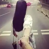  情侣头像背影仰望天空