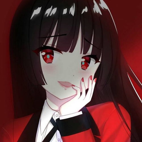  红眼长发笑颜甜美