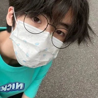  男生头像能出现在草稿纸上的名字都意义非凡