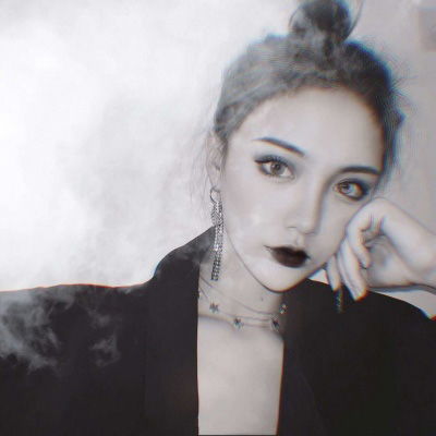 超拽女生头像帅气