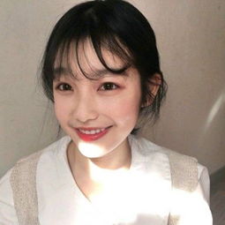  2018最火微信头像女甜美可爱只给一个人一大瓶草莓味的喜欢