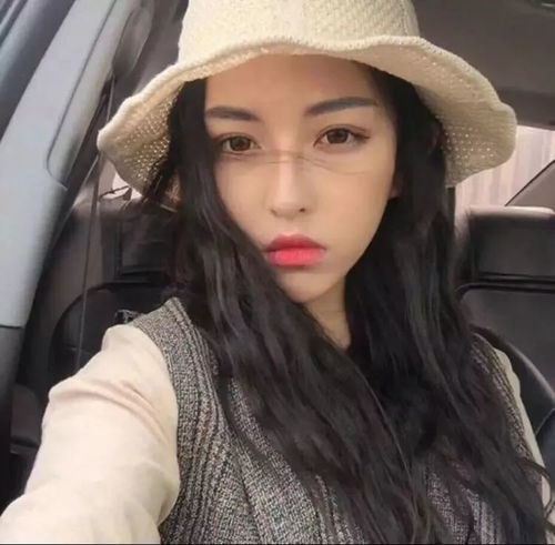  女生头像情出自愿
