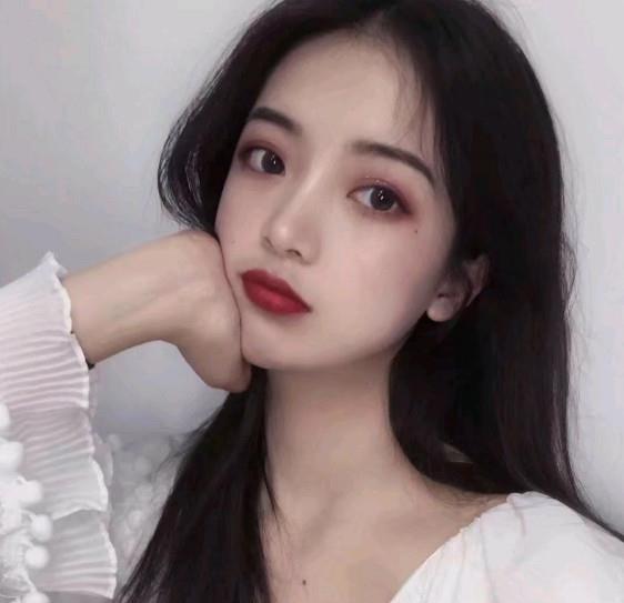  俗话说女追男隔层纱,若你能做到这3点,让他分分钟贴上你