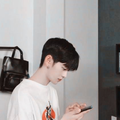  长想清新的男生头像,你该好好遇见新的男头了