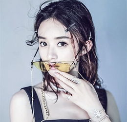  赵丽颖产后首秀换哪吒头像是为复出蹭热度