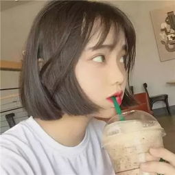  短发女生头像