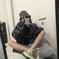  qq头像剪刀手女生