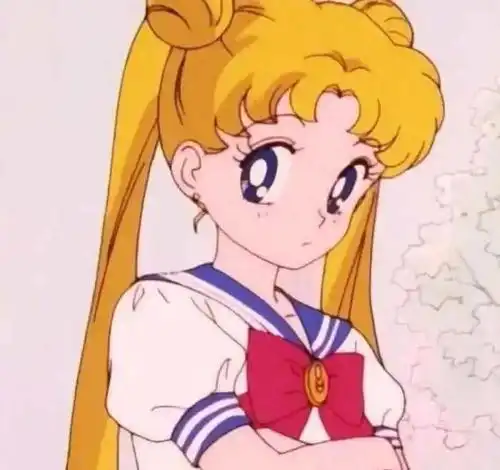  混血赫本肿成辛芷蕾,她是花期最短的宅男女神