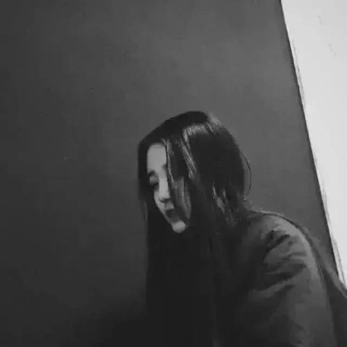  抖音上最霸气的签名句子,换掉我的心脏,给我一副铁石心肠