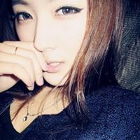  帮忙找一个与如下头像差不多的情侣头像