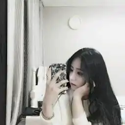  求这个qq情侣头像的男生的,,谢谢