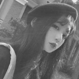 伤感头像黑白女头