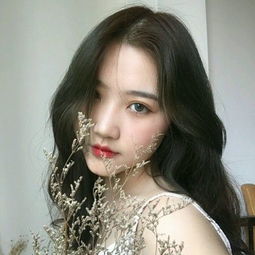  酷炫有个性女生闺蜜yy头像一人一张从背后偷偷拥抱你的影子