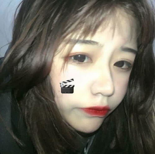  ins暗系女生头像所有似曾相识的感觉,都是你曾经错过的