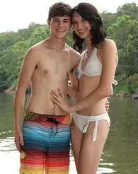  性别互换情侣男男女女自由恋爱