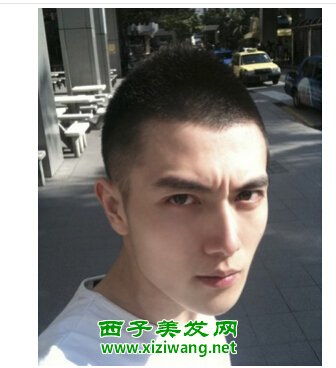  2015年夏季男士子弹头发型个性又帅气
