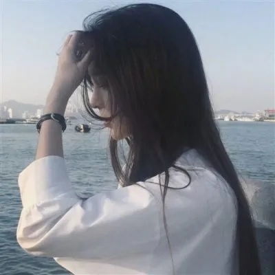 伤感意境女生头像爱过人也被女生头像我要个性网