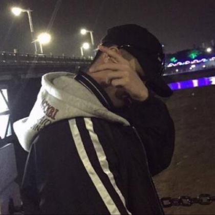 男生头像贴吧少年