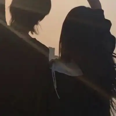  ins真人恋人一对两张头像