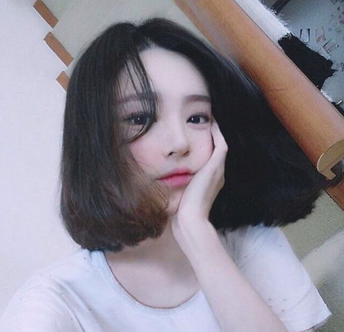  短发女生头像面对热爱,要不遗余力的喜欢